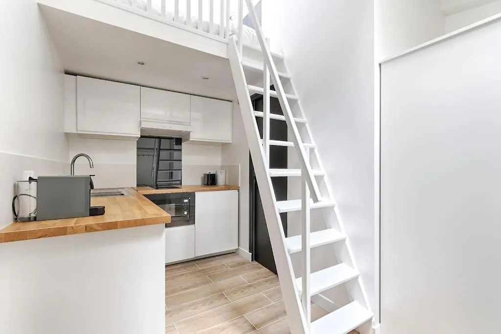 Apartment Charming Batignolles 6p Paris